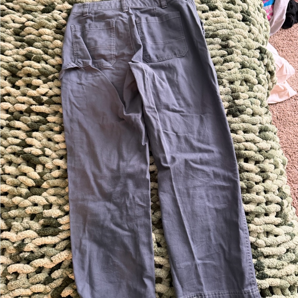 Old Navy Men's Cargo Pants in Gray